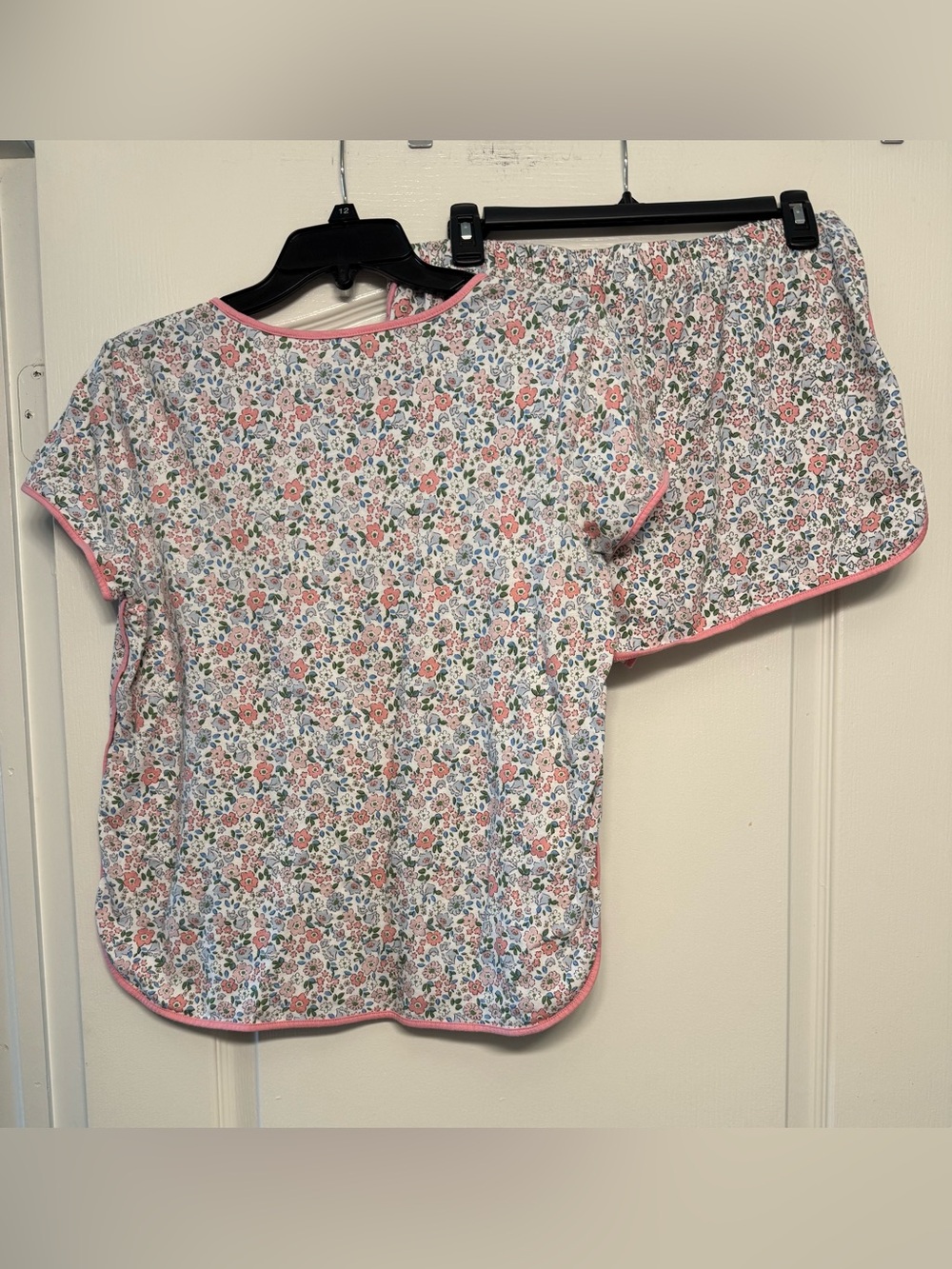 Joyspun Pajama Set Women M 8-10 Floral Shorts Sleepwear Pink Trim Cottagecore - Picture 2 of 4